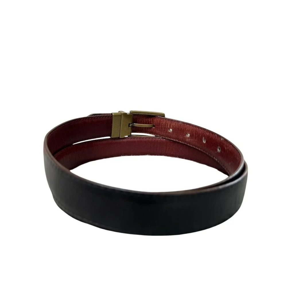 Mens Reversible Leather Belt Black Burgundy Brass Buckle Size 40 0XX21
